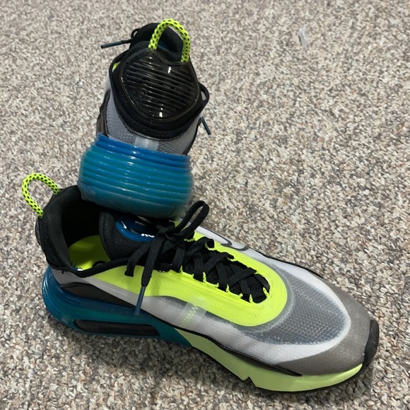 Nike Air - Picture 3 of 5